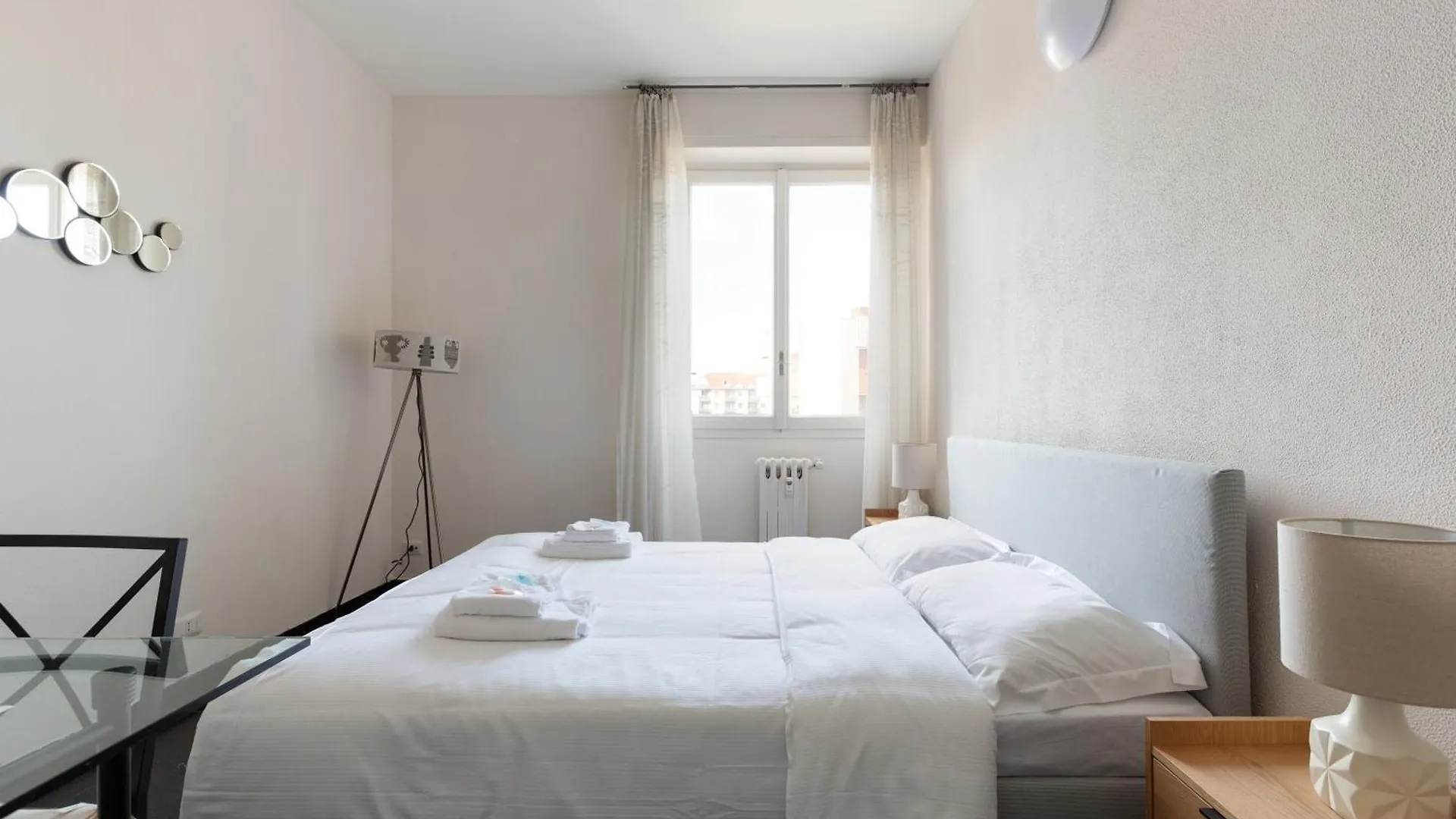 Corvetto M3 - Comfy Apt. With Balcony! Μιλάνο