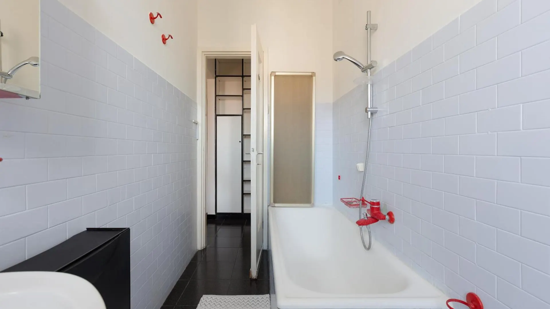 Corvetto M3 - Comfy Apt. With Balcony! Μιλάνο Διαμέρισμα