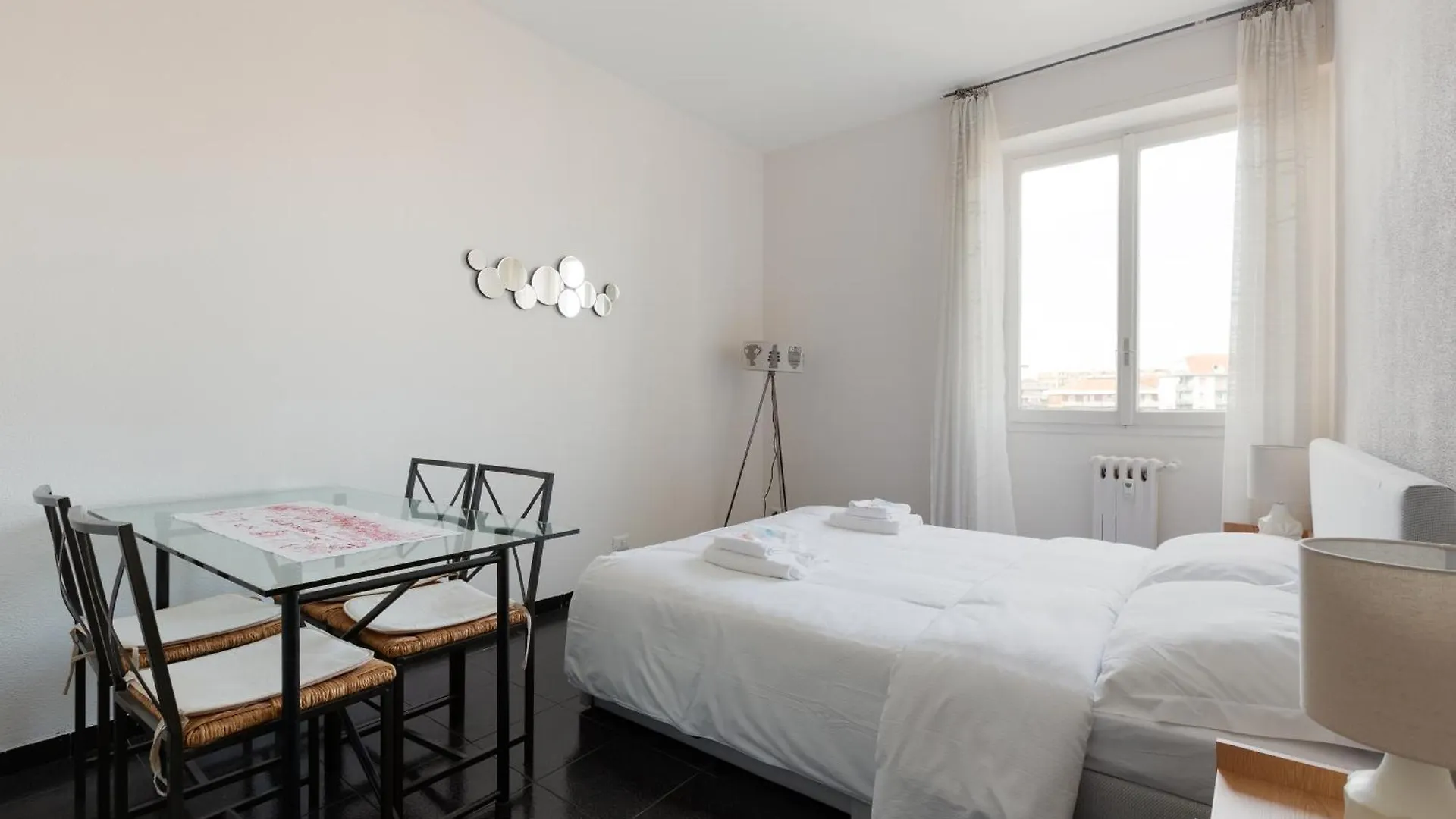Corvetto M3 - Comfy Apt. With Balcony! Milão Apartamento